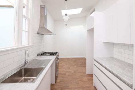 Photo of property in 22 Para Street, Miramar, Wellington, 6022