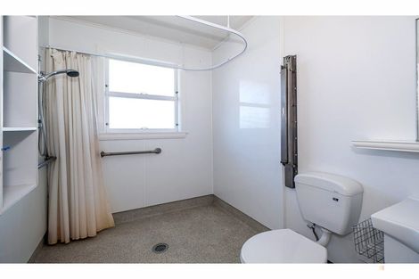 Photo of property in 6 Durham Street, Waimate, 7924