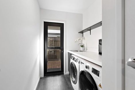 Photo of property in 13 Howden Drive, Jacks Point, 9371