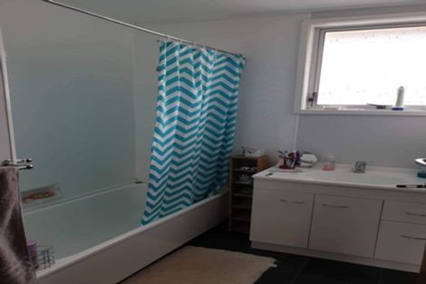 Photo of property in 46 Conway Road, Eltham, 4322