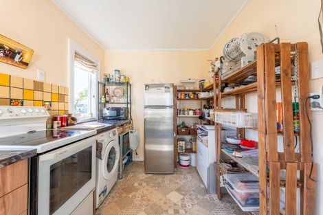 Photo of property in 327 Church Street, West End, Timaru, 7910