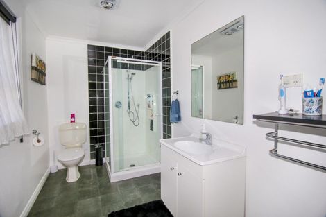 Photo of property in 173 Romilly Street, Westport, 7825