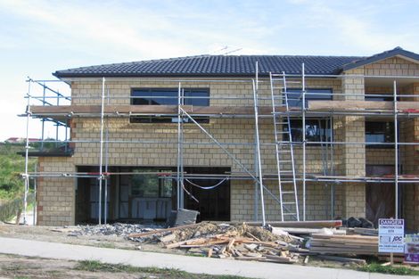 Photo of property in 27 Medallion Drive, Oteha, Auckland, 0632