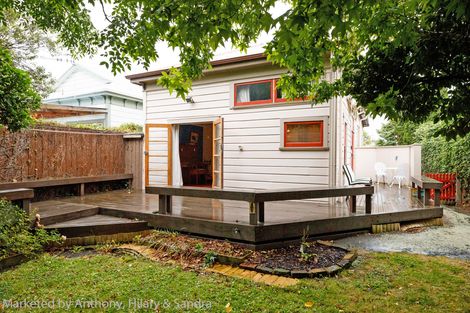 Photo of property in 3 Hereford Street, West End, Palmerston North, 4410