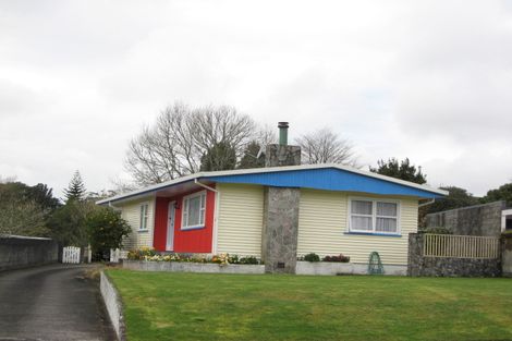 Photo of property in 10 Thames Street, Welbourn, New Plymouth, 4310