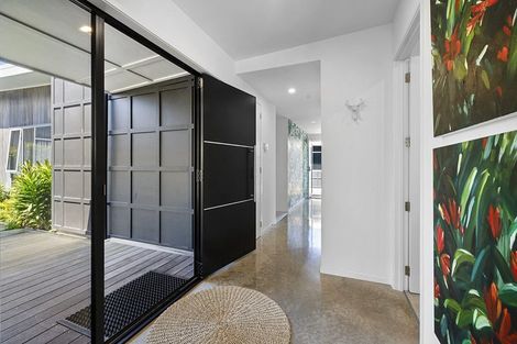 Photo of property in 75 Links Drive, Waiwhakaiho, New Plymouth, 4312