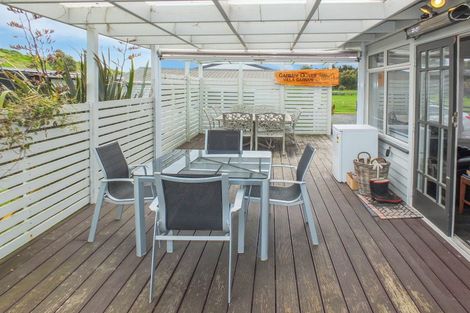 Photo of property in 125 Hickford Road, Foxton, 4893