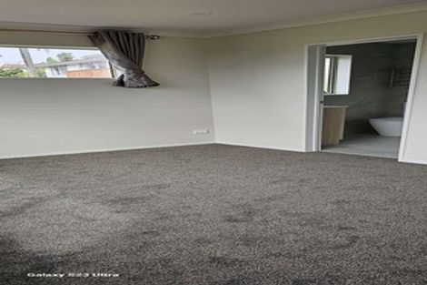 Photo of property in 7 Marco Place, Highland Park, Auckland, 2010