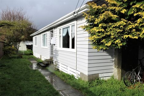 Photo of property in 5 Mcgowan Road, Wainuiomata, Lower Hutt, 5014