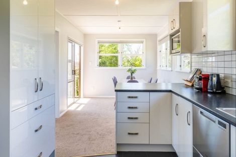 Photo of property in 104 Tilley Road, Paekakariki, 5034