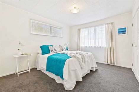 Photo of property in 137 Universal Drive, Henderson, Auckland, 0610