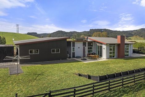 Photo of property in 11 Mangakino Road, Raglan, 3295