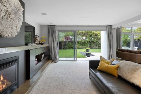 Photo of property in 35 Waiwetu Street, Fendalton, Christchurch, 8052