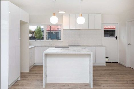 Photo of property in 94 Avondale Road, Avondale, Christchurch, 8061