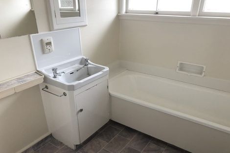 Photo of property in 2/26 Hampton Place, Burnside, Christchurch, 8053