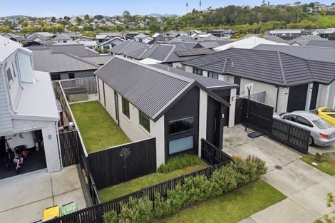 Photo of property in 16 Hinaki Street, Poike, Tauranga, 3112