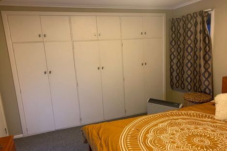 Photo of property in 165a Newlands Road, Newlands, Wellington, 6037