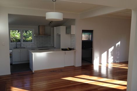 Photo of property in 1/10 Mahara Avenue, Birkenhead, Auckland, 0626