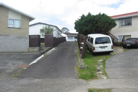 Photo of property in 1/6 Frobisher Way, Clendon Park, Auckland, 2103