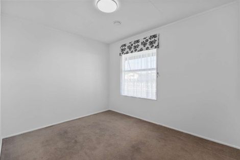 Photo of property in 100 Higgins Road, Frankton, Hamilton, 3204