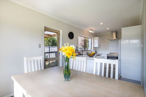 Photo of property in 105 Browning Street, Leamington, Cambridge, 3432