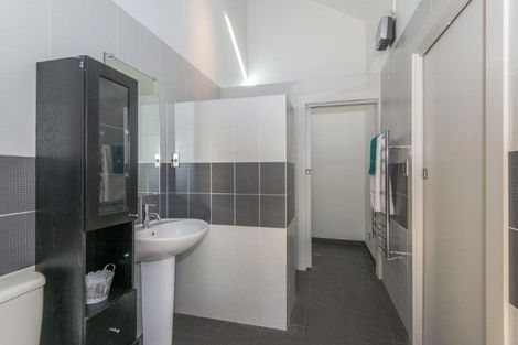 Photo of property in 2/31 Shrewsbury Street, Merivale, Christchurch, 8014