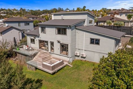 Photo of property in 47 Aberley Road, Schnapper Rock, Auckland, 0632