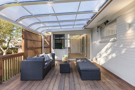 Photo of property in 4/112 Gossamer Drive, Pakuranga Heights, Auckland, 2010