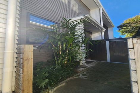 Photo of property in 10/50 Ocean View Road, Northcote, Auckland, 0627