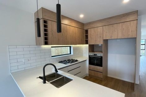 Photo of property in 17 Pilot Drive, Hobsonville, Auckland, 0616