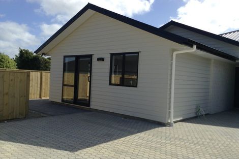 Photo of property in 8 Kahika Grove, Huapai, Kumeu, 0810