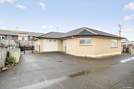 Photo of property in 4a Helvetia Road, Pukekohe, 2120