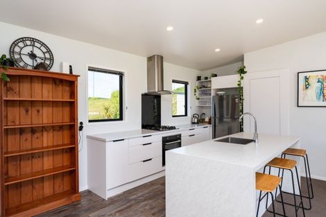 Photo of property in 44 Timoti Road, Waimarama, Havelock North, 4294