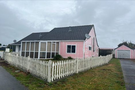 Photo of property in 3 Waimarie Park, Levin, 5510