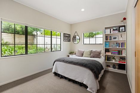 Photo of property in 14 Kingsgate Lane, Havelock North, 4130