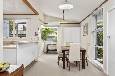 Photo of property in 30 Yardley Street, Avonhead, Christchurch, 8042
