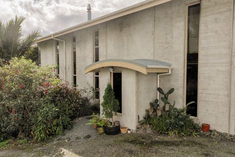 Photo of property in 257 Metcalfe Road, Matakohe, 0593