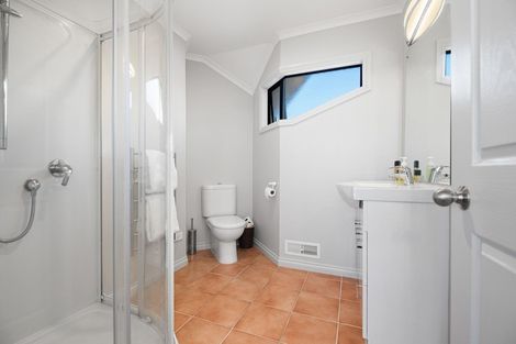 Photo of property in 35 Greenfield Drive, Western Heights, Hamilton, 3200