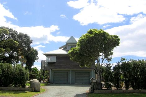 Photo of property in 21 Snell Crescent, Waihi Beach, 3611