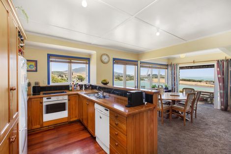 Photo of property in 24 Norrie Avenue, Raglan, 3225