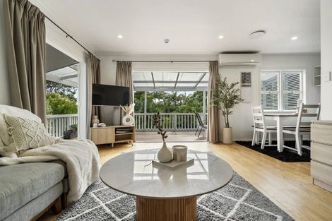 Photo of property in 19 Lanigan Street, Birkdale, Auckland, 0626