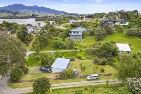 Photo of property in 28b Point Street, Raglan, 3225