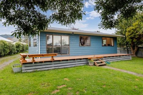 Photo of property in 32 Rata Street, Tokomaru, Palmerston North, 4474