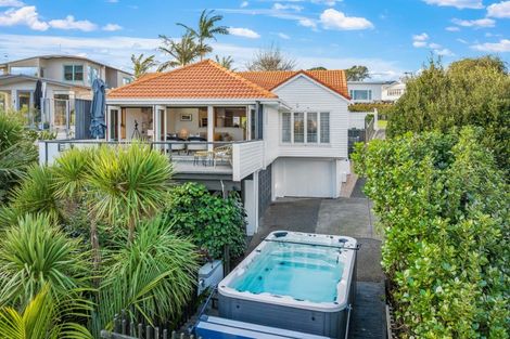 Photo of property in 18 Tizard Road, Birkenhead, Auckland, 0626