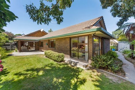 Photo of property in 3 Dresdan Court, Hokowhitu, Palmerston North, 4410