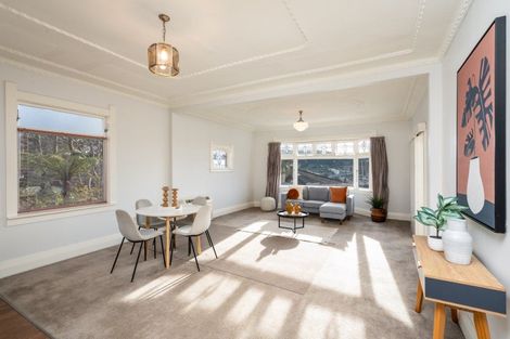 Photo of property in 84 Hazelhurst Pass, Caversham, Dunedin, 9012