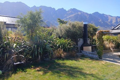 Photo of property in 14 Arran Lane, Jacks Point, Queenstown, 9371