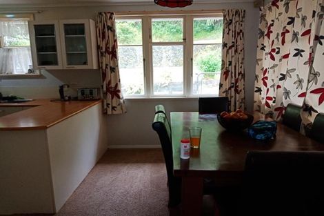 Photo of property in 39 Logie Street, Stokes Valley, Lower Hutt, 5019