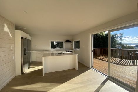 Photo of property in 11 Ranui Street, Waikawa, Picton, 7220