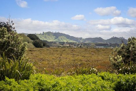 Photo of property in 5 Waiiti Avenue, Waihi Beach, 3611